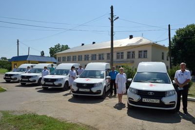 Врачи ФАПов Гиагинского района Адыгеи получили новые автомобили
