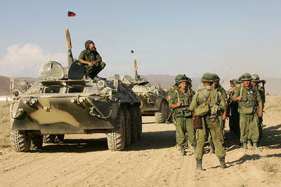 Российские военные прибыли в приграничный с Афганистаном район Таджикистана для учений