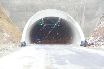 Тоннель на трассе Грузия-Россия закроют на несколько часов