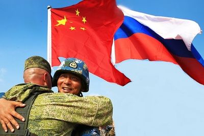 Российские военные впервые отправляются в Китай для совместных маневров