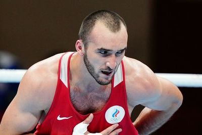 Российский боксер Гаджимагомедов завоевал серебро ОИ-2020 