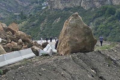 Дорогу, заваленную скалами, разблокировали в Дагестане