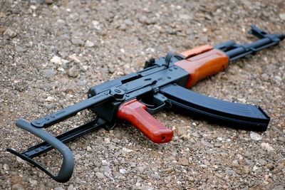 Грузинские полицейские задержали шесть владельцев оружия