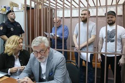 Отцу и сыну Арашуковым до января продлили арест