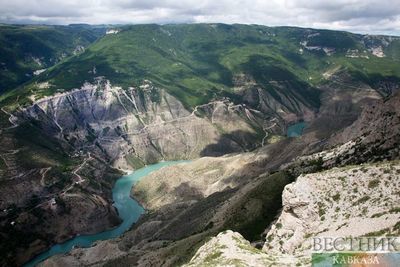 Членам Совфеда РФ показали Сулакский каньон