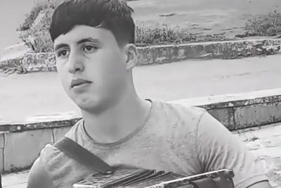 Так играл на гармони Али из Губы, погибший в 18 лет за освобождение Азербайджана (ВИДЕО)