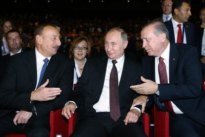 Эндрю Корыбко: от победы Азербайджана в Карабахской войне выиграли Россия и Турция, а США проиграли