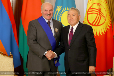 Лукашенко провел телефонный разговор с Назарбаевым
