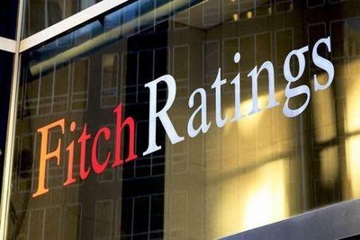 Fitch понизило долгосрочный рейтинг России