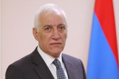 Вступил в должность пятый президент Армении Ваагн Хачатрян