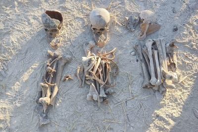 Военный эксперт рассказал о найденных в Фаррухе массовых захоронениях азербайджанцев