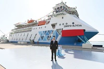 Ильхам Алиев посетил церемонию ввода в эксплуатацию судна-парома &quot;Зарифа Алиева&quot;