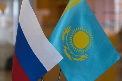 Мишустин поговорил с премьером Казахстана