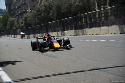 В Баку стартовала главная гонка Гран-при Азербайджана &quot;Формулы-1&quot;