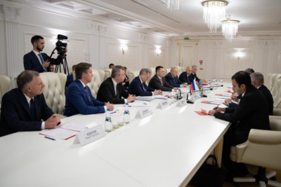 Генпрокурор России провел встречу с азербайджанским коллегой