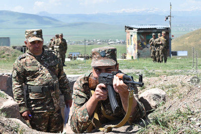 Власти Армении взялись за дисциплину в армии