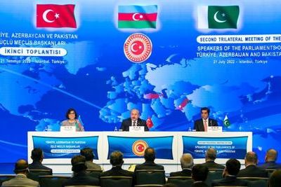 Турция, Азербайджан и Пакистан подписали &quot;Стамбульскую декларацию&quot;