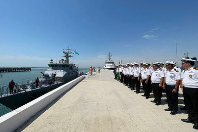 Баку принимает военные корабли Казахстана
