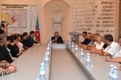 Встреча с вынужденными переселенцами, которые вернутся в Лачин, Забух и Сус, прошла в госкомитете Азербайджана