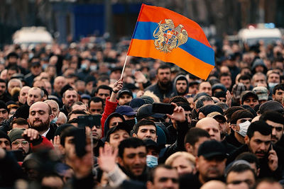 Почему Пашинян не остановил антикремлевский митинг в Ереване? 