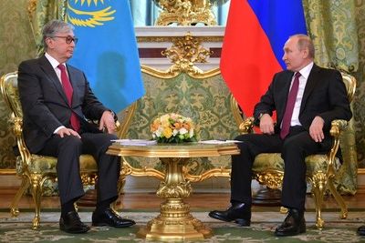 Путин: отношения России и Казахстана развиваются в позитивном ключе