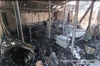 Крыша жилого дома сгорела в Абовяне, есть пострадавший