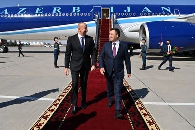 Ильхам Алиев прибыл в Кыргызстан