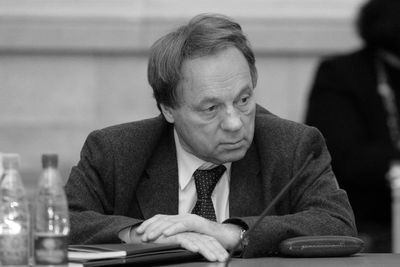 На 89-м году ушел из жизни экс-председатель ВГТРК Олег Попцов