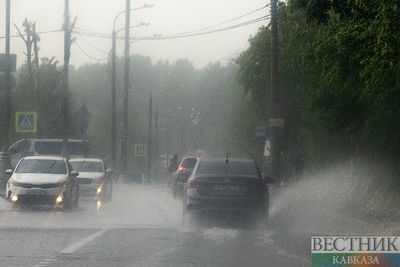 СМИ: Астрахань встала в пробках после скромного дождя