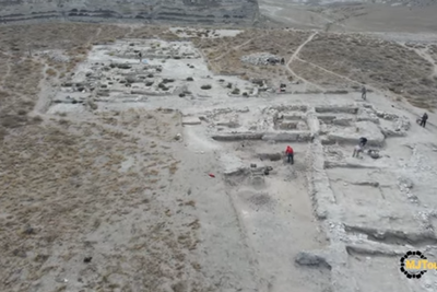На берегу Каспия исследуют древний город мастеров (ВИДЕО)