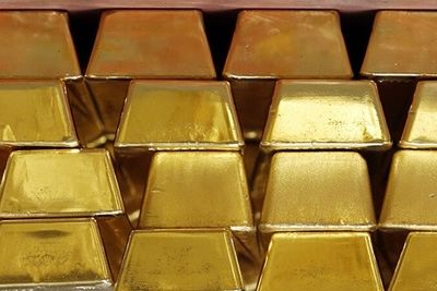 Стоимость золота может достичь четырех тысяч долларов за унцию