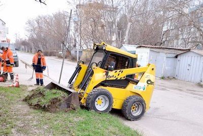 Симферопольские коммунальщики избавят город от дождевой грязи 