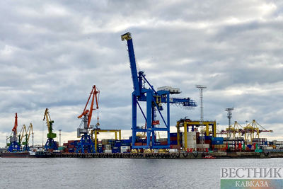 Крупнейший на юге России контейнерный хаб заработает под Астраханью в следующем году