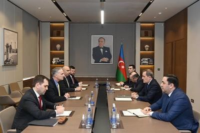 Байрамов рассказал советнику Госдепа о реинтеграции армянского населения Карабаха