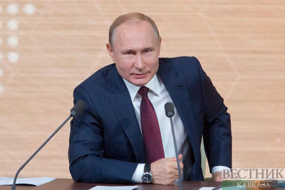 Путин поздравил Узбекистан с проведением референдума
