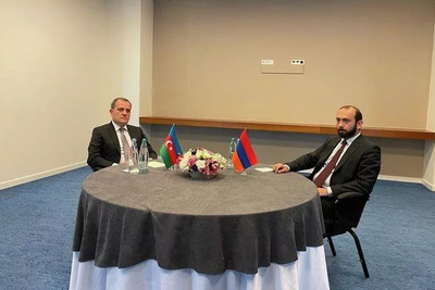 Камран Гасанов: Ереван идет на диалог с Баку из-за проигрышной позиции 