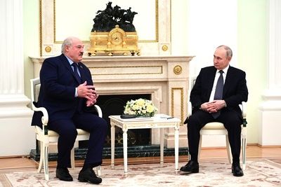 Лукашенко обсудит с Путиным проблемы в отношениях Беларуси и РФ