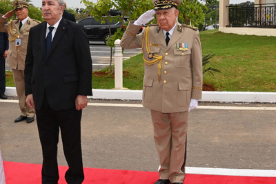 Алжирский лидер совершит визит в Россию