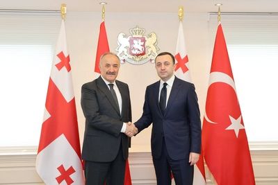 Премьер Грузии и генсек Совета нацбезопасности Турции обсудили укрепление связей