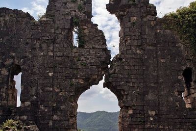 Бзыбский храм в Абхазии: 6 причин посетить руины древней базилики