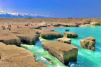 Чудесный остров Хенгам: серебряный пляж и варенье из красной глины в Иране
