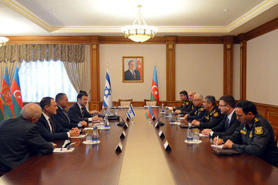 Закир Гасанов и гендиректор Минобороны Израиля провели переговоры в Баку