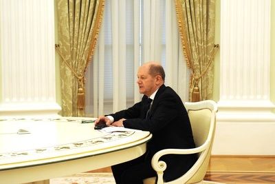 Шольц: Германия поддерживает территориальную целостность Азербайджана