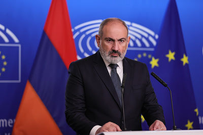 Пашинян не видит преимуществ в российских военных базах в Армении