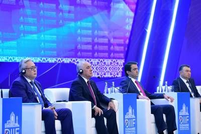 Асадов: Баку хочет открытия коммуникаций, но это зависит не только от нас