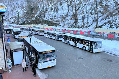 Сочи запустит дополнительные автобусы в Красную Поляну на Новый год 