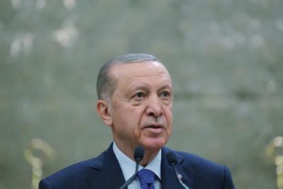 Эрдоган связался с избитым арбитром