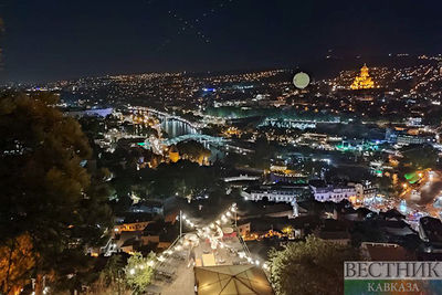 Новый год и Рождество в Тбилиси 2024: когда отмечают, куда пойти, чем заняться?