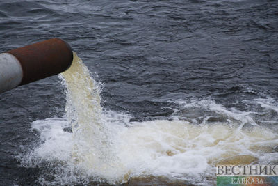 Отель Rixos Aktau сливает сточные воды в Караколь, где гибнут лебеди