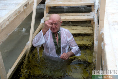 На Крещение 2024 жители Железноводска искупаются в горячей воде